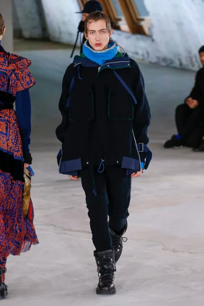 Look 17